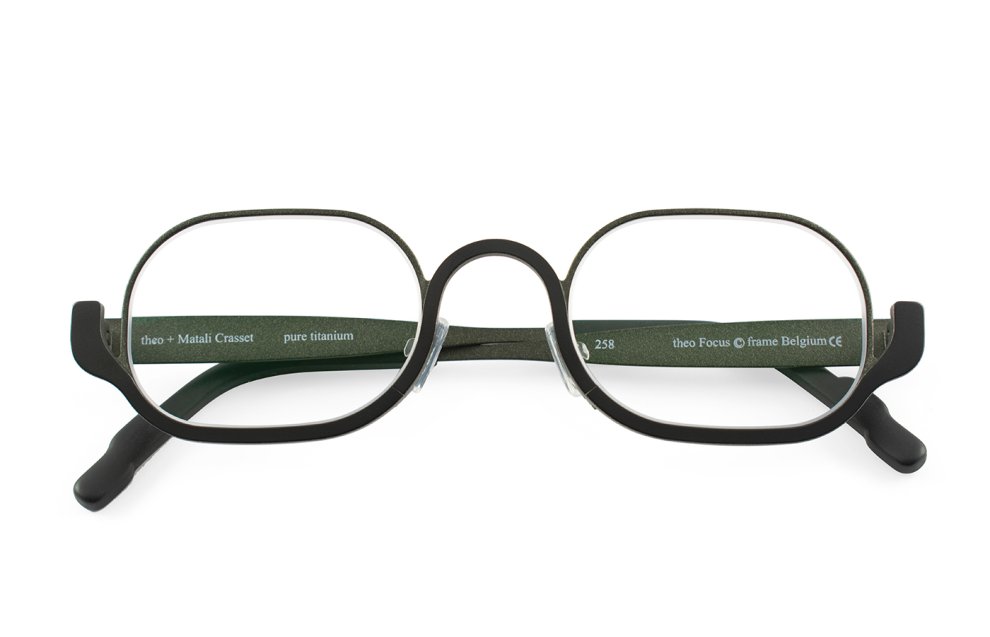 Theo + Matali Crasset - Focus - 258 black silver