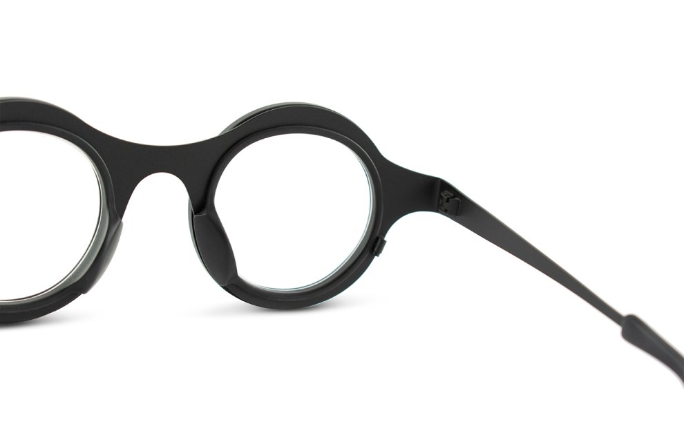 Theo - Karukera - Matte black